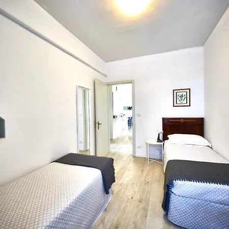 Your Familyapartment In Apartamento